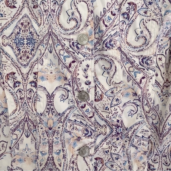 CHICOS JACKET | CHICOS SZ 1 (8-10) | WHITE WITH LAVENDER BLUE GEOMETRIC PATTERN - Picture 9 of 15